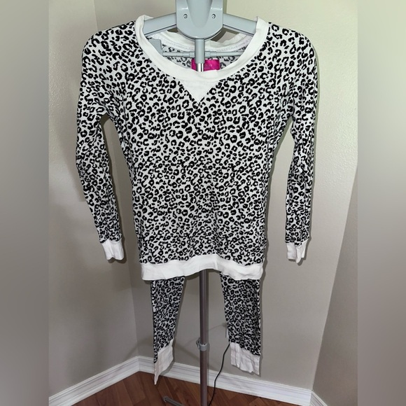 Victoria's Secret Black and White Animal Print Pajama set - Picture 1 of 6